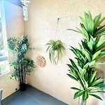 Apartment Vue ,plage La Nartelle,avec Loggia, Sainte-maxime, France