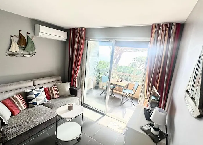 Lägenhet Vue ,plage La Nartelle,avec Loggia, Sainte-maxime, France