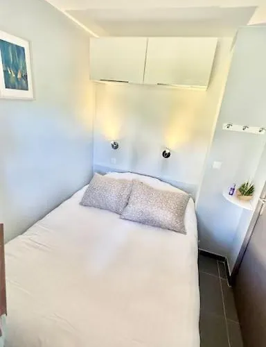 Vue ,plage La Nartelle,avec Loggia, Sainte-maxime, France * Sainte-Maxime