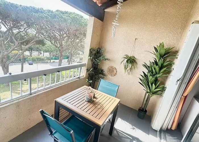 Vue ,plage La Nartelle,avec Loggia, Sainte-maxime, France Appartamento Sainte-Maxime